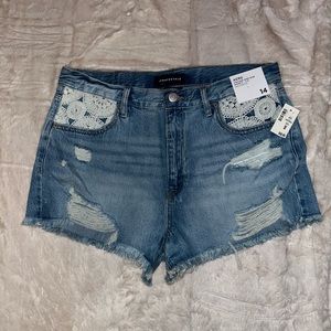 Aéropostale denim shorts